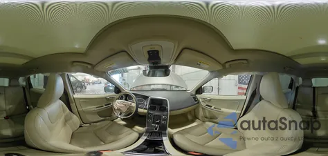 2015 Volvo Xc60 T6 Premier из США, поврежденный, VIN YV4902RK3F2745343